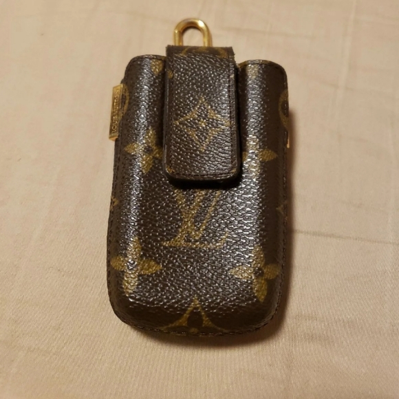 Louis Vuitton, Accessories, Louis Vuitton Phone Holder